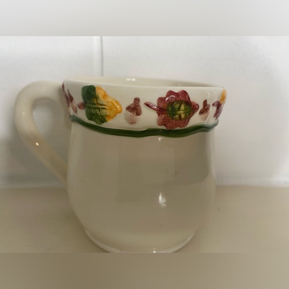 Thanksgiving coffee mug or tea cup. - Picture 3 of 4